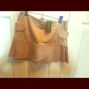 Sexy and adorable INTERMIX mini skirt
